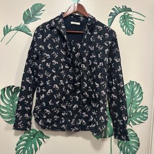 Sessùn Brittney Navy Floral Button Front Top